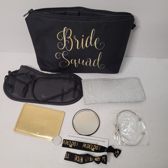 4 Bride Squad Gift Set Bags. - Picture 9 of 10